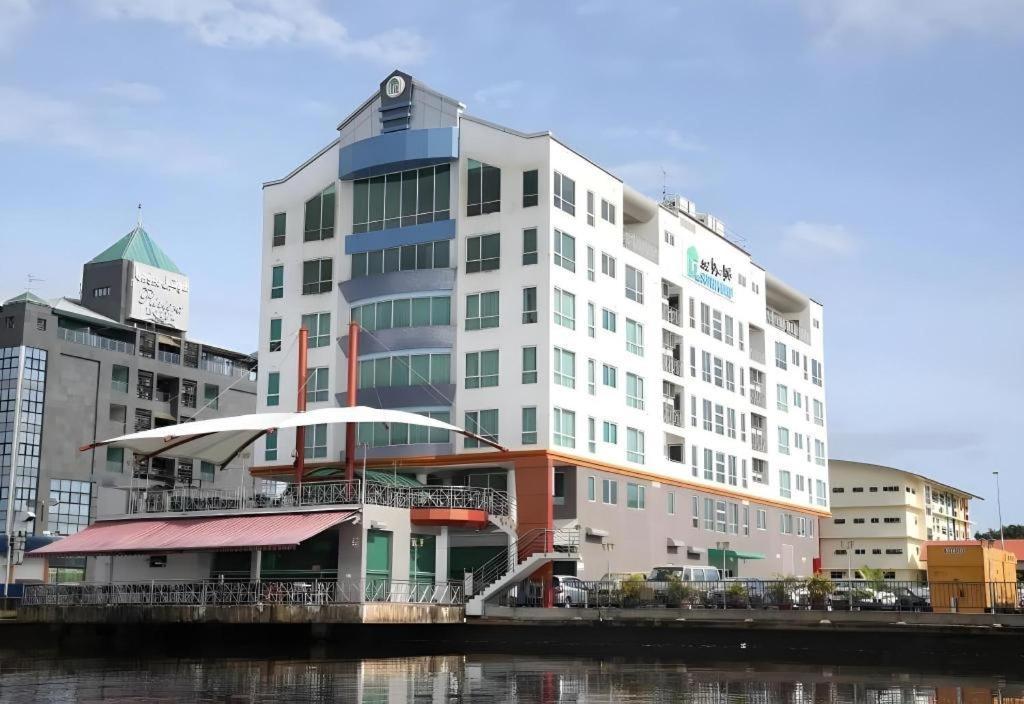 Plaza Sutera Biru Hotel Kuala Belait Exterior foto